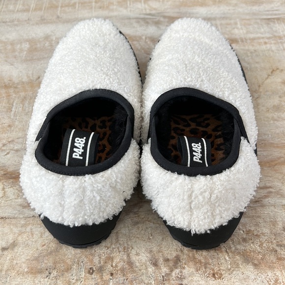 P448 Laby Slippers {white/Black} 38/8 - Picture 7 of 10
